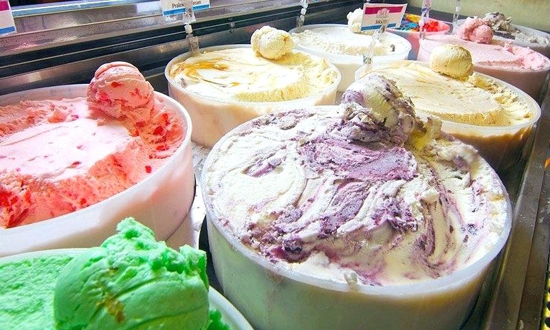 2 rows of large Ice Cream Containers